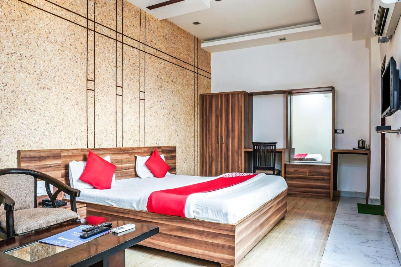 Oyo 18895 Hotel Kartikay Grand Hisar Экстерьер фото