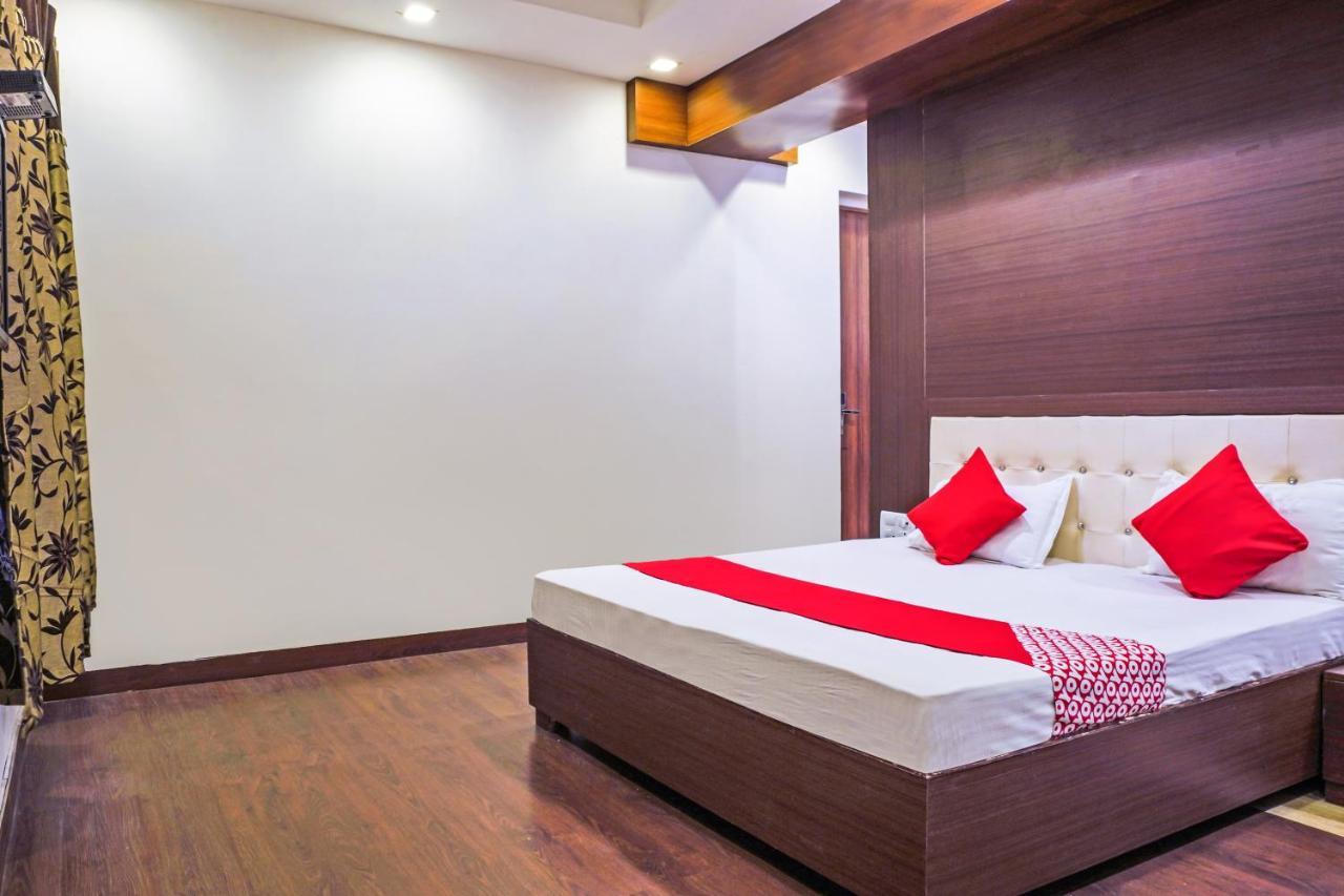 Oyo 18895 Hotel Kartikay Grand Hisar Экстерьер фото