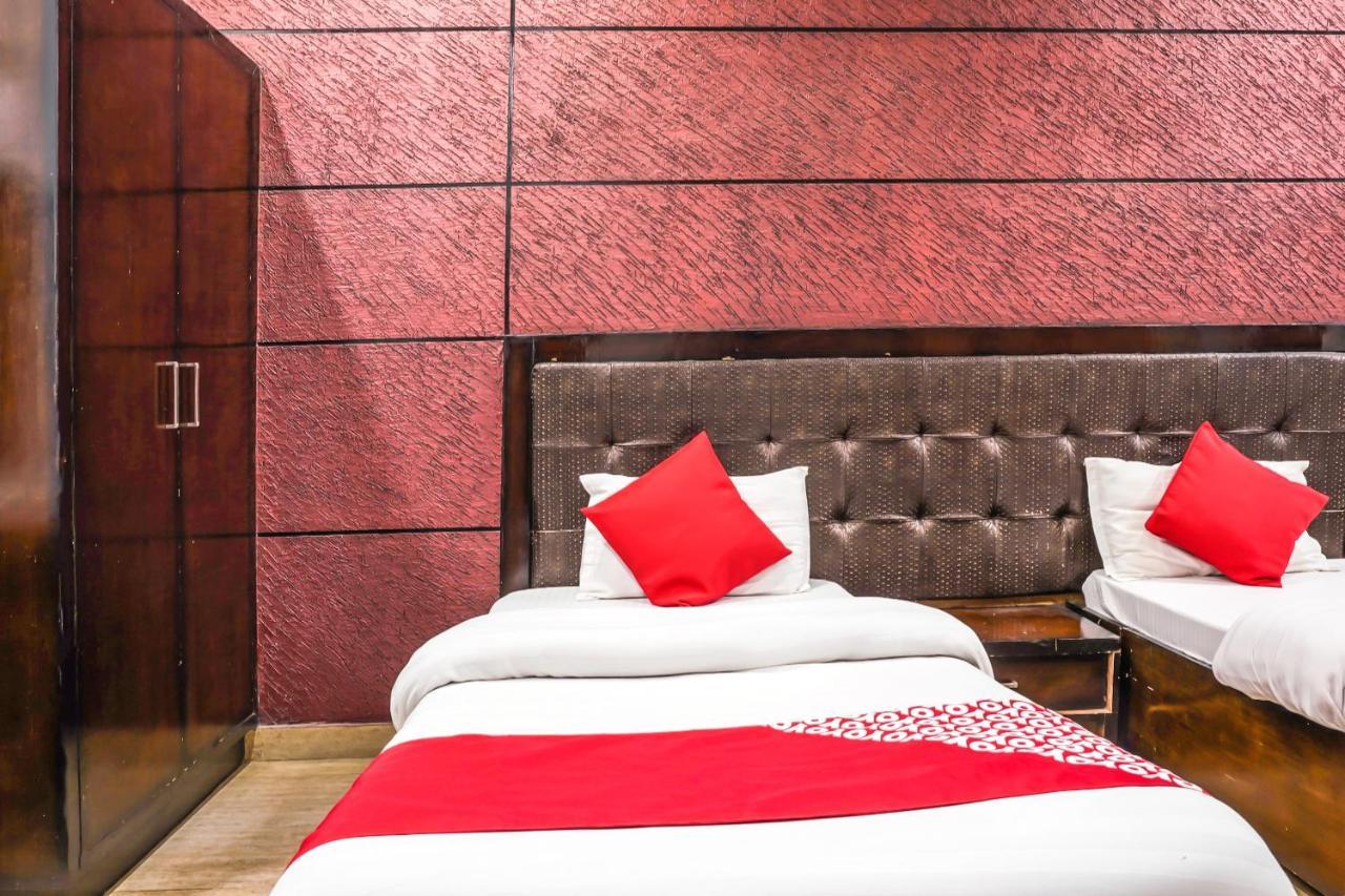 Oyo 18895 Hotel Kartikay Grand Hisar Экстерьер фото