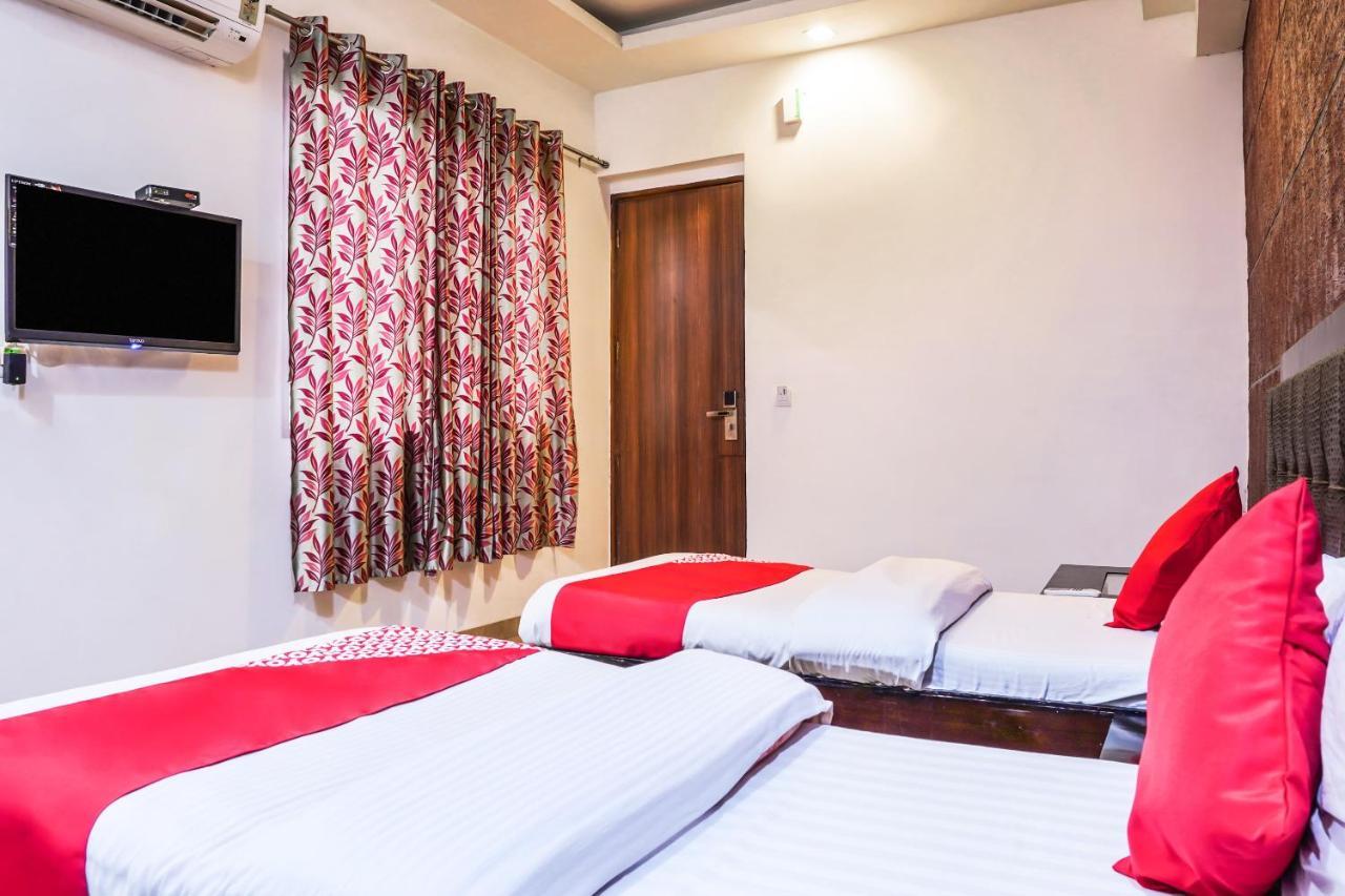 Oyo 18895 Hotel Kartikay Grand Hisar Экстерьер фото