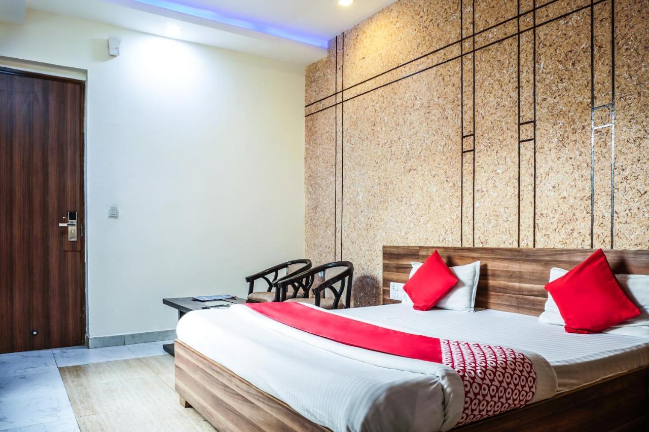 Oyo 18895 Hotel Kartikay Grand Hisar Экстерьер фото